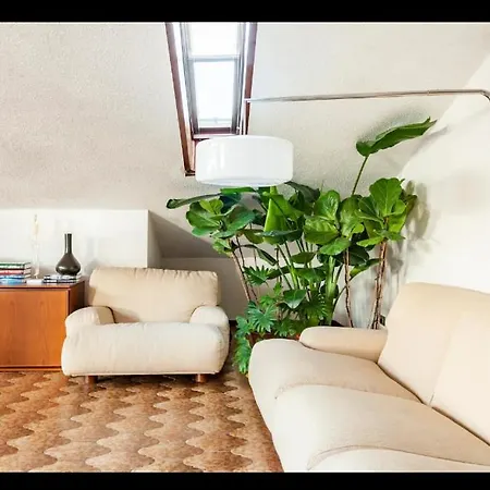 Damazon - Stanza Con Parcheggio Privato Accommodatie bij particulieren Viareggio